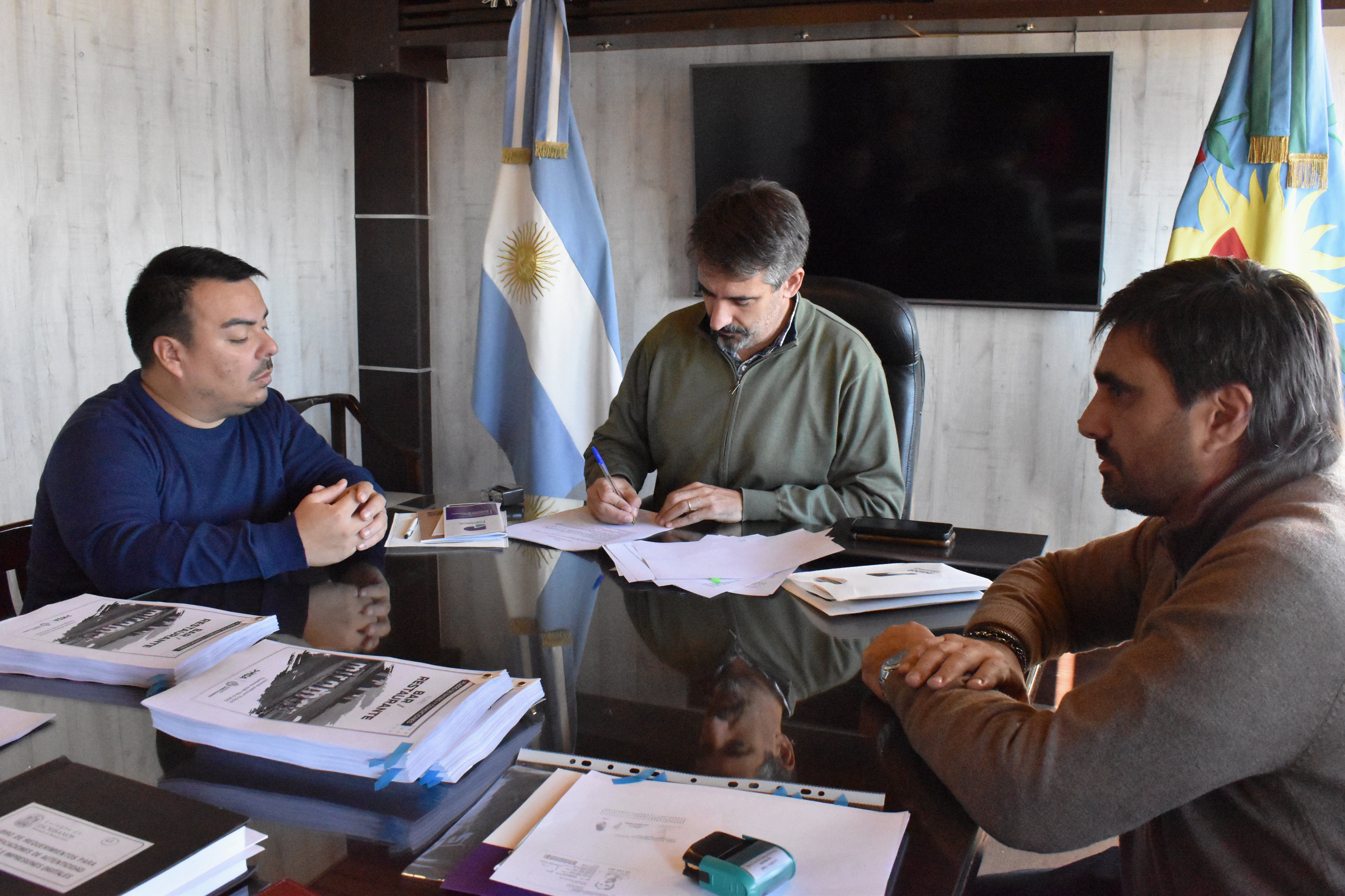 Firma contrato